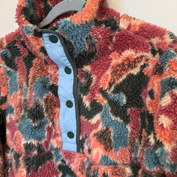 L.L. Bean Multicolor Fleece Jacket - Picture 2 of 6